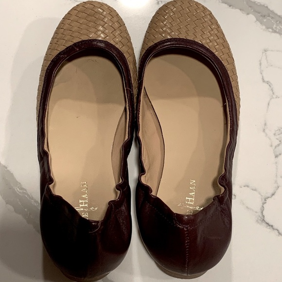 Cole Haan Ballet Flats Tan and Maroon. Size 6. - Picture 8 of 9